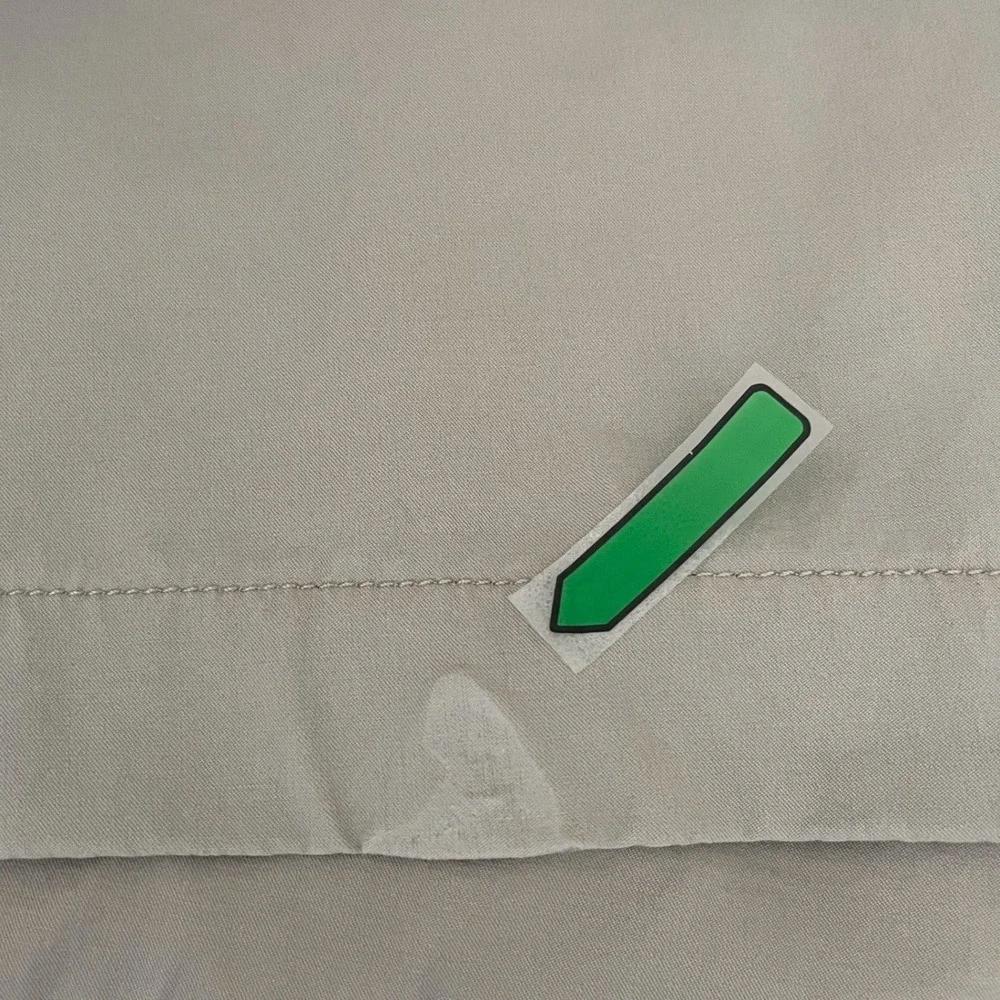 Vineyard Vines Mens On The Go Shorts 48B Khaki Performance Stretch Golf Workwear